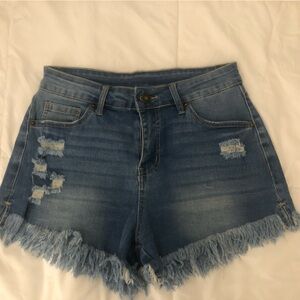 Distressed frayed hem denim shorts size M